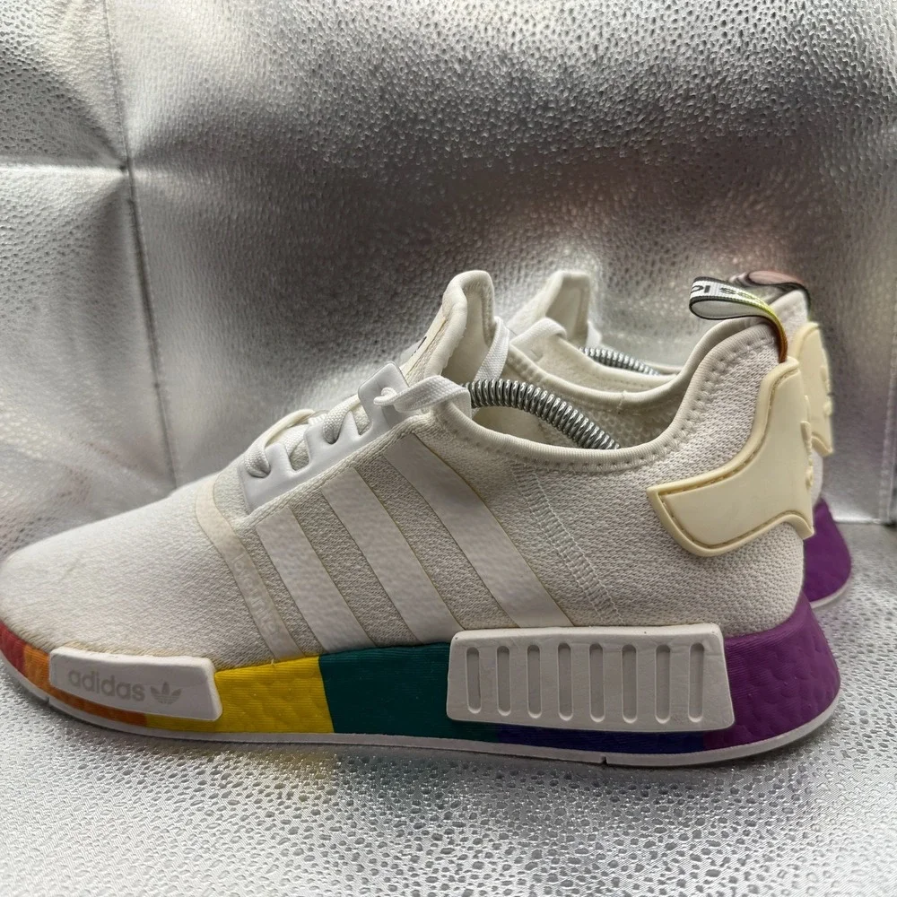 Size 11.5 Adidas NMD_R1 Pride Cloud White Rainbow Mens Athletic‎ Shoes FY9024